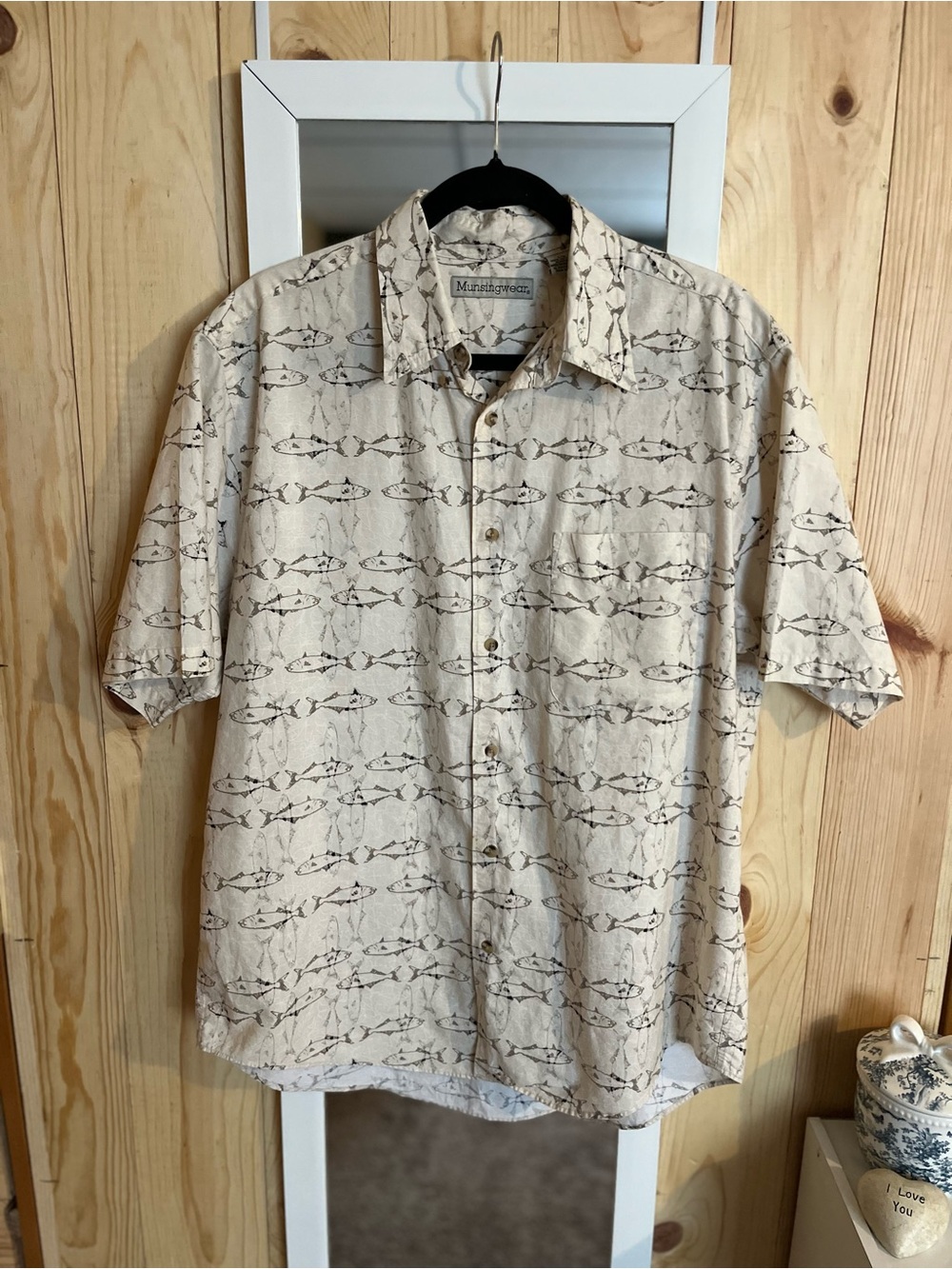 ☀️ $3/15☀️ Munsingwear Fish Print Button Down Shirt 100% Cotton